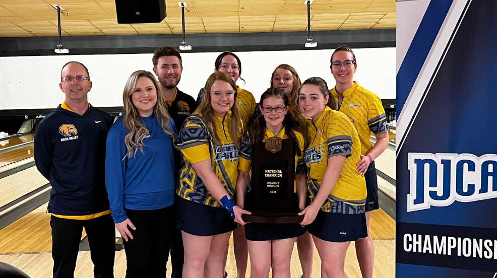 Rock Valley wins second consecutive women's bowling title