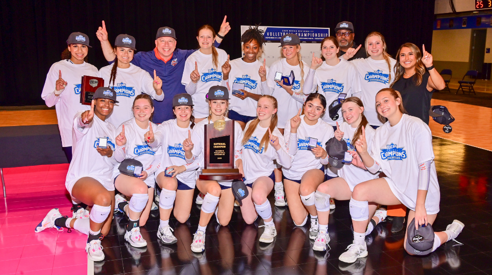 Harvester Bees cap off undefeated season with DIII Volleyball National Championship