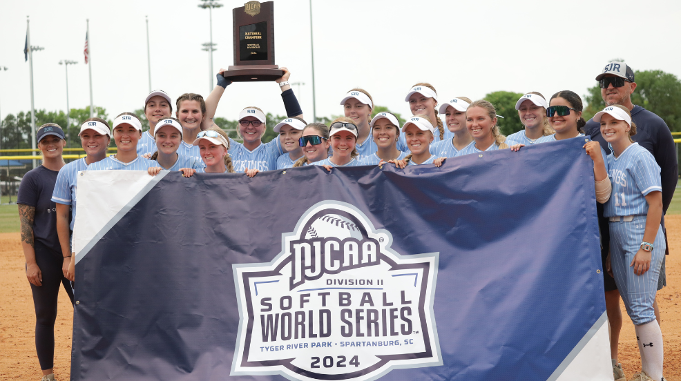 St. Johns River State Softball wins first national title