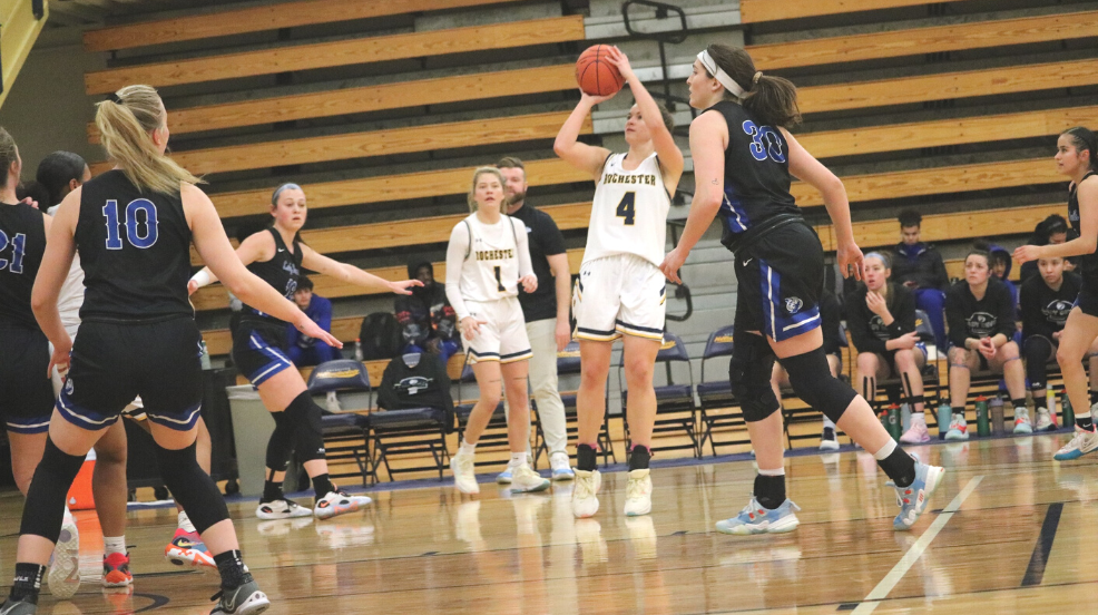Rochester remains DIII Women's Basketball No. 1 team for fourth straight week